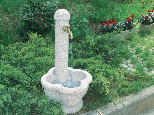 Come installare fontane da giardino fai da te in giardino Disegni di pozzo da giardino
